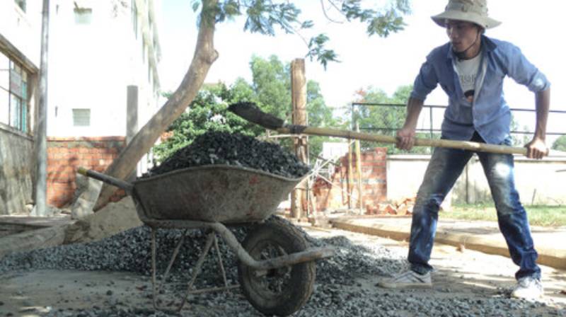 Mơ Thấy Phụ Hồ Trên Đường