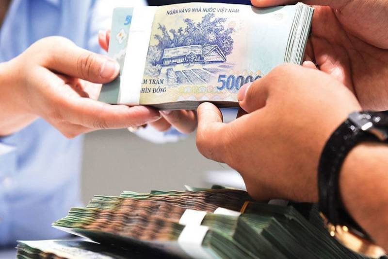 Mơ thấy tiền liên quan đến tình cảm và công việc